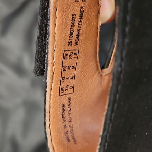 Clarks Women s Reedly Salene Wedge Sandal Black NUBUCK 6 US - Picture 6 of 9